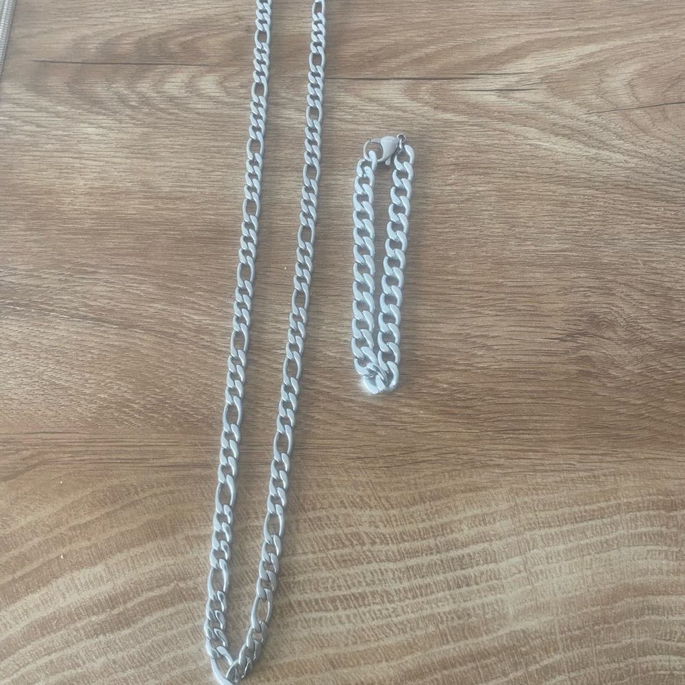 Stainless steel Chain Necklace and Bracelet Set